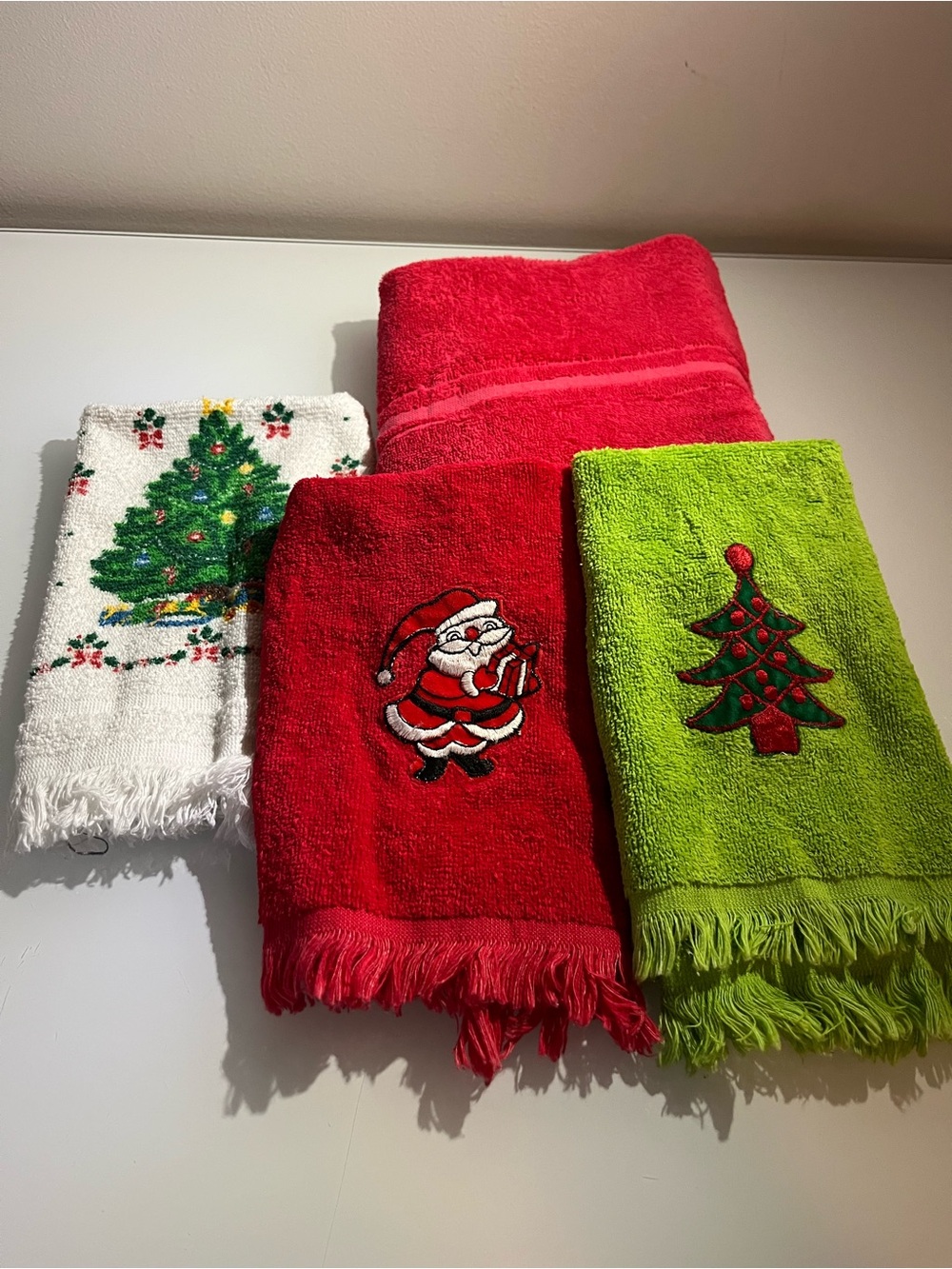 Canon Holiday Hand Towel Set - Red, Green, White